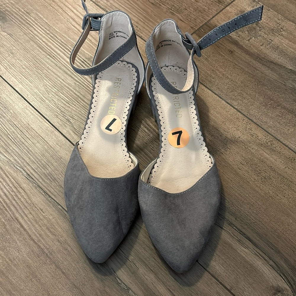 Restricted Ballet Flats size 7